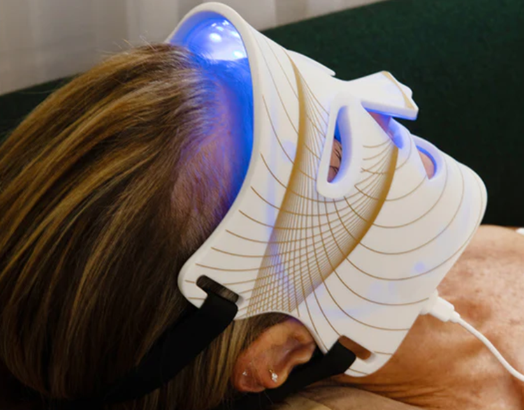 wendyBlue LED Face & Neck Light Therapy Mask for Home Care